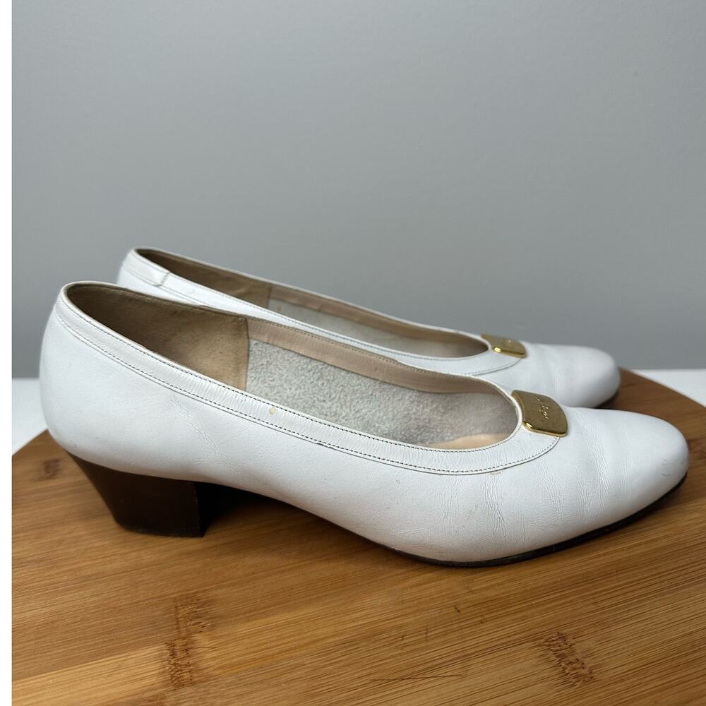 Women's Salvatore Ferragamo Boutique White Leather Ballet Heel Gold Buckle Sz 6